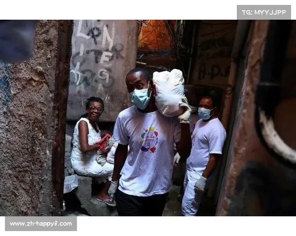 谢姆·罗克经济困境：变卖装备接母亲出贫民窟